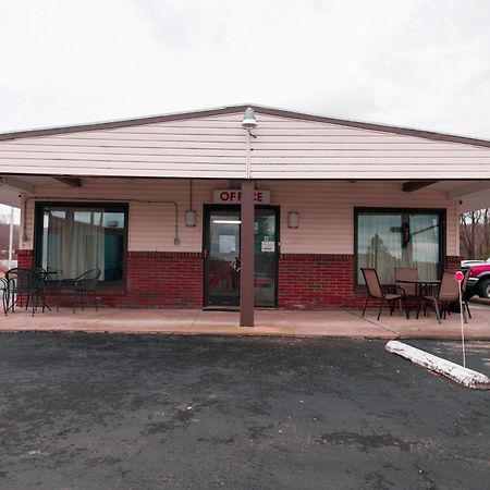 Oyo Hotel Dalton Pa I-81 Craig ภายนอก รูปภาพ