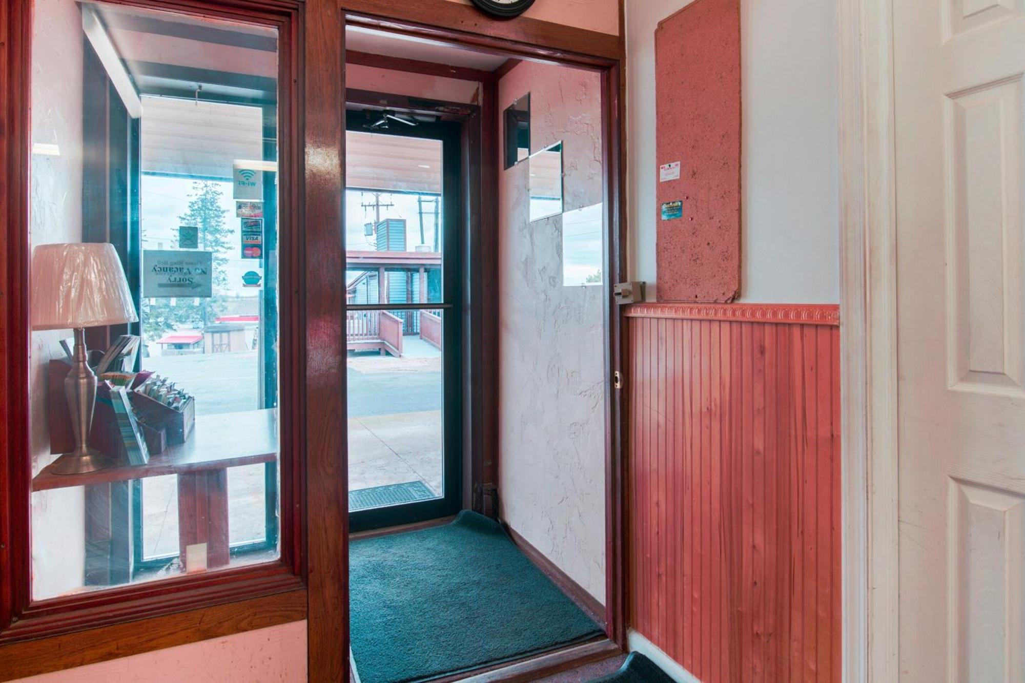 Oyo Hotel Dalton Pa I-81 Craig ภายนอก รูปภาพ
